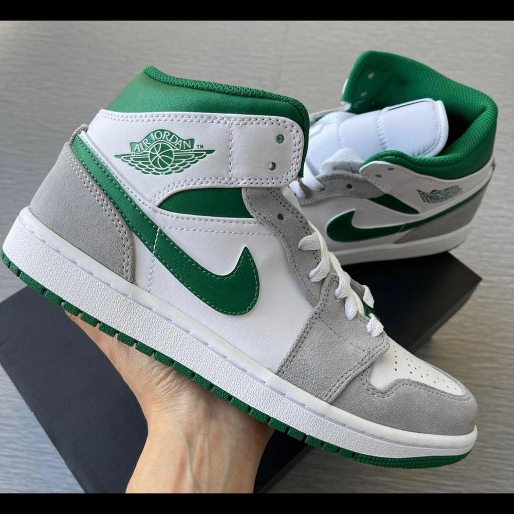 air jordan 1 mid pine green smoke grey
